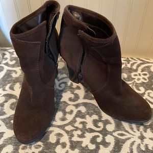 Brown boot heels